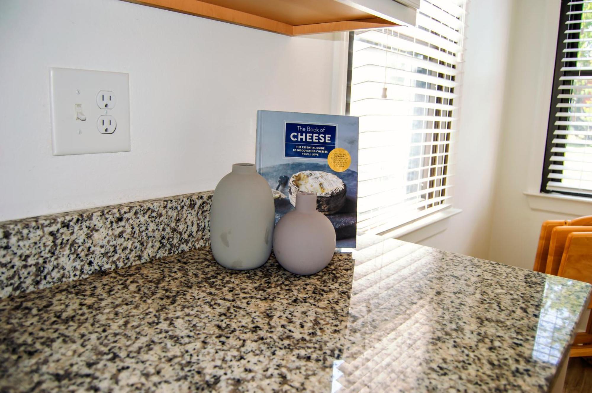 Cozy Condo, Minutes From Broadwy, Sleeps 5 Nashville Ngoại thất bức ảnh